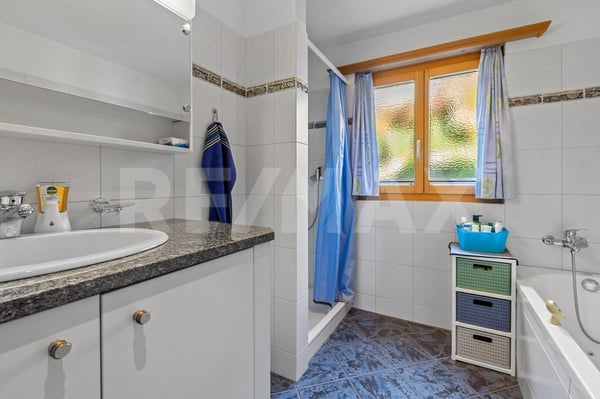 Mehrfamilienhaus mit traumhafter Aussicht in Mastrils 10