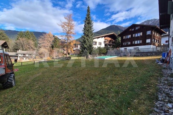 Mehrfamilienhaus mit Umschwung 7