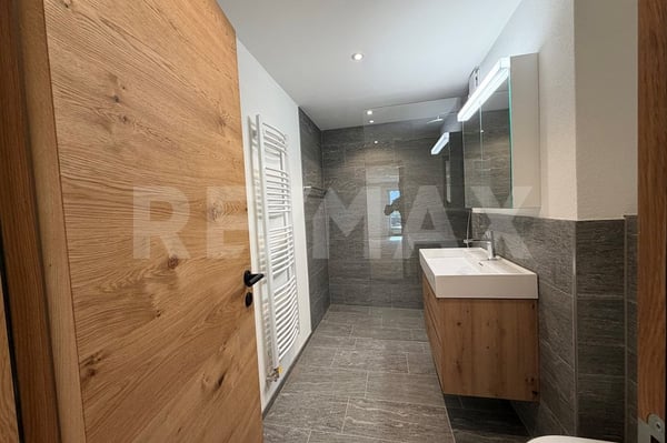 4.5-Zimmer-Wohnung in Klosters hochwertig saniert mit Chalet-Charme 4