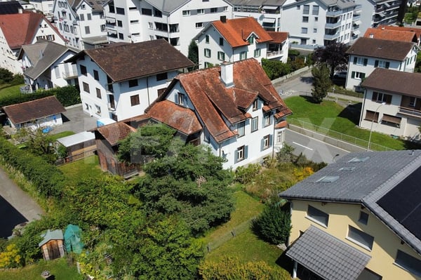 Historisches Dreifamilienhaus mit Charme und Potenzial 5