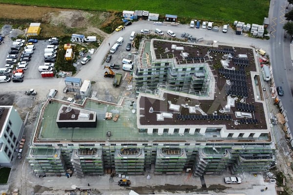 1 Zimmerwohnung im Dachgeschoss, mit 400m² Terrasse. 6