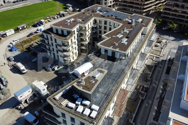 1 Zimmerwohnung im Dachgeschoss, mit 400m² Terrasse. 3