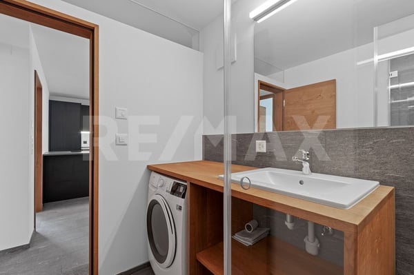 3½ -Zimmer-Wohnung Nr. 3 mit grossem Balkon im 1. OG als Zweitwohnsitz 9