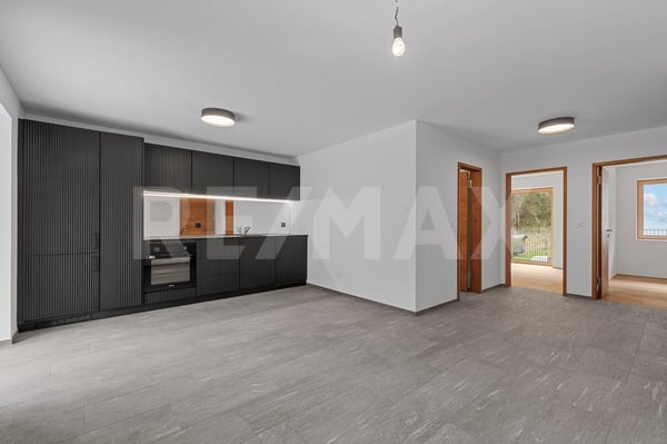 Charmante  3½ Zimmer- Ferienwohnung Nr. 2 2