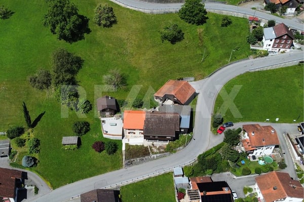 Einmalige Gelegenheit in Mastrils Grosszügige 1781m² Parzelle mit vielseitigem Potenzial 2