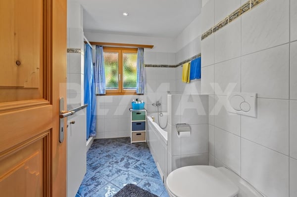 Grosszügige 6½-Zimmer-Maisonettewohnung mit Garten und schöner Aussicht 8