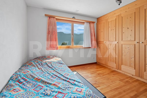 Grosszügige 6½-Zimmer-Maisonettewohnung mit Garten und schöner Aussicht 9