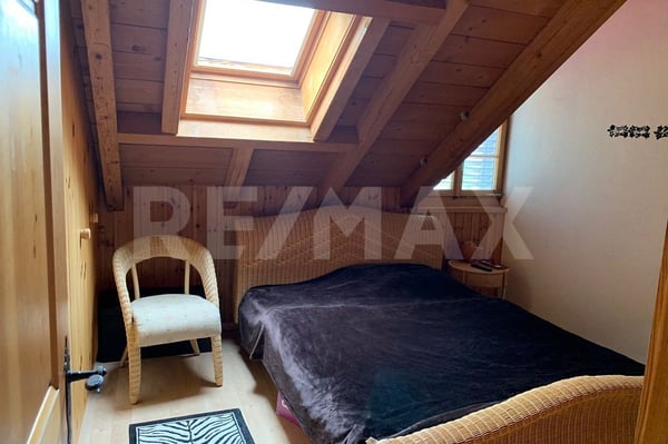 Schöne, grosszügige 5.5-Zimmer-Dachwohnung mit Terrasse 295 m2 3