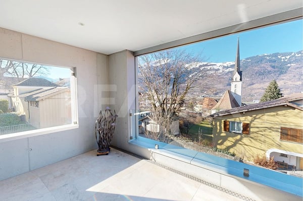 5½ Zimmerwohnung mit 2 Tiefgaragenplätzen und Disponibelraum 5