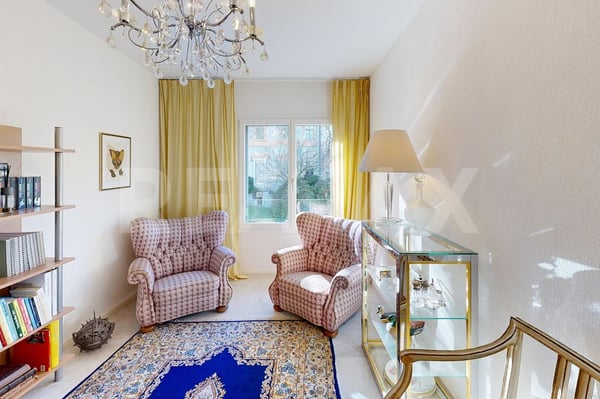 5½ Zimmerwohnung mit 2 Tiefgaragenplätzen und Disponibelraum 6