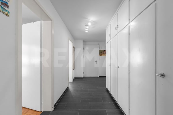 Wohnkomfort mit Aussicht - 4 ½ Zimmer-Dachwohnung in gepflegtem Dreifamilienhaus 10