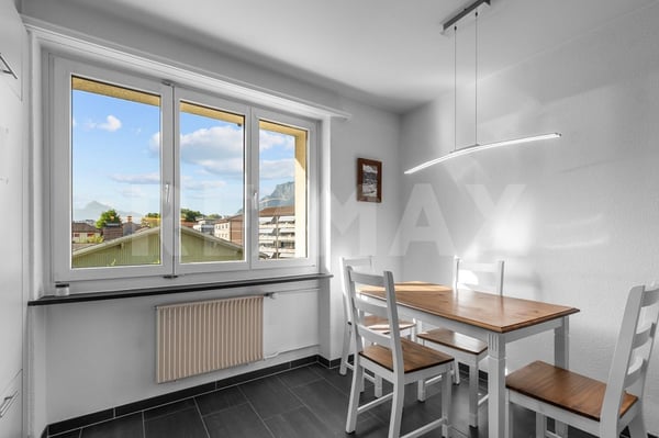 Wohnkomfort mit Aussicht - 4 ½ Zimmer-Dachwohnung in gepflegtem Dreifamilienhaus 2