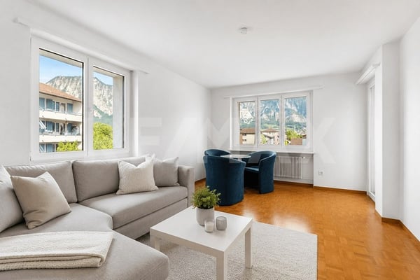 Wohnkomfort mit Aussicht - 4 ½ Zimmer-Dachwohnung in gepflegtem Dreifamilienhaus 1