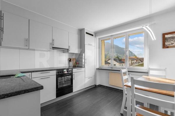 Wohnkomfort mit Aussicht - 4 ½ Zimmer-Dachwohnung in gepflegtem Dreifamilienhaus 3