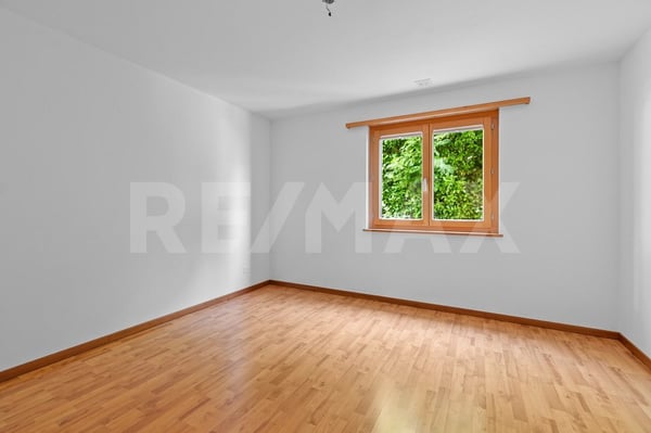 Moderne 2½-Zimmerwohnung mit herrlicher Aussicht in Mastrils 3