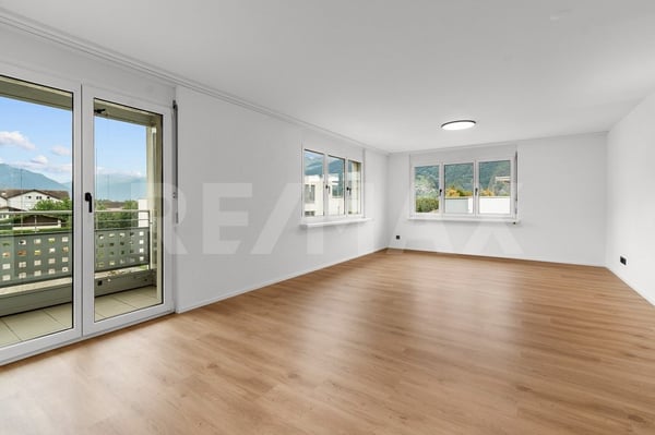 Renovierte 3½-Zimmerwohnung mit zwei Balkonen in Malans 1
