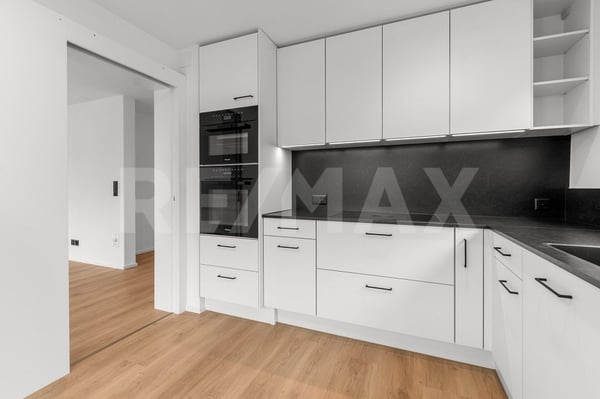 Renovierte 3½-Zimmerwohnung mit zwei Balkonen in Malans 7
