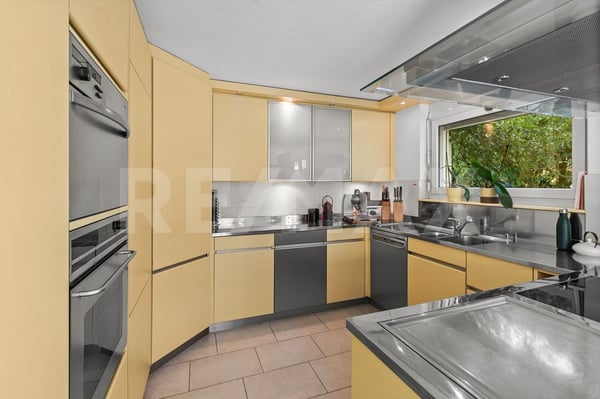 Ihr Freiraum - viel Wohnfläche und Stauraum auf 1'028 m² Landfläche 9