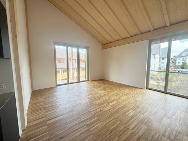 Moderne 5.5-Zimmer-Wohnung mit Waschturm und Liftzugang 5