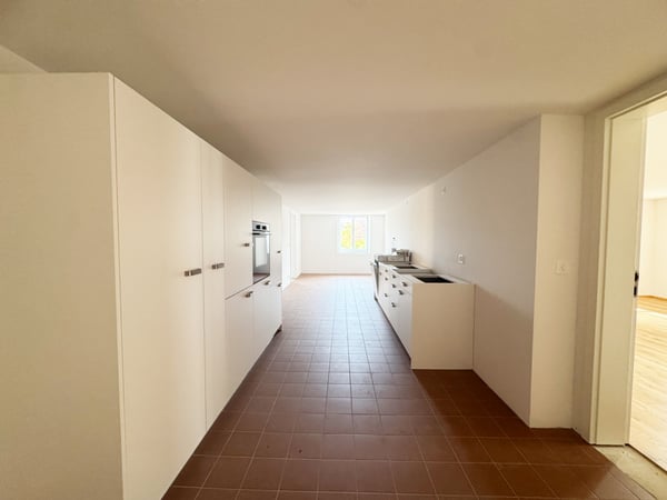 Nicht alltägliche 4.5 Zimmerwohnung / 1. Obergeschoss 2