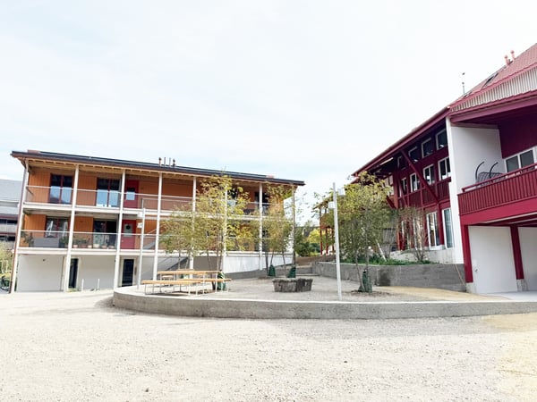 Nicht alltägliche 4.5 Zimmerwohnung / 1. Obergeschoss 1
