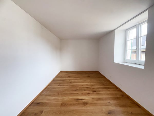 Nicht alltägliche 4.5 Zimmerwohnung / 1. Obergeschoss 6