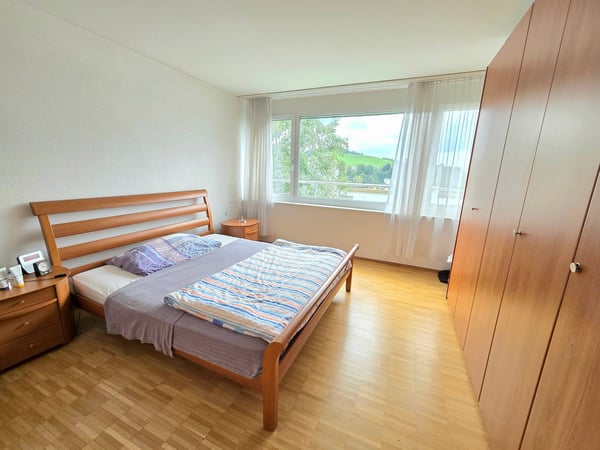 Lichtdurchflutete Wohnung mit Fernblick 8