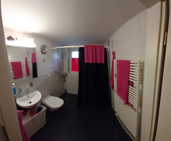 Modernes Wohnen mit grossem Balkon 9