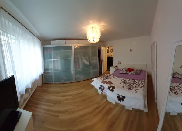 Modernes Wohnen mit grossem Balkon 7