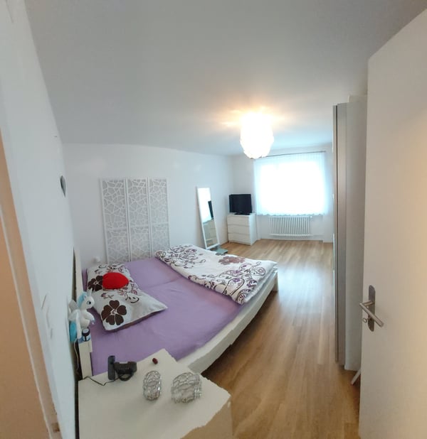 Modernes Wohnen mit grossem Balkon 8