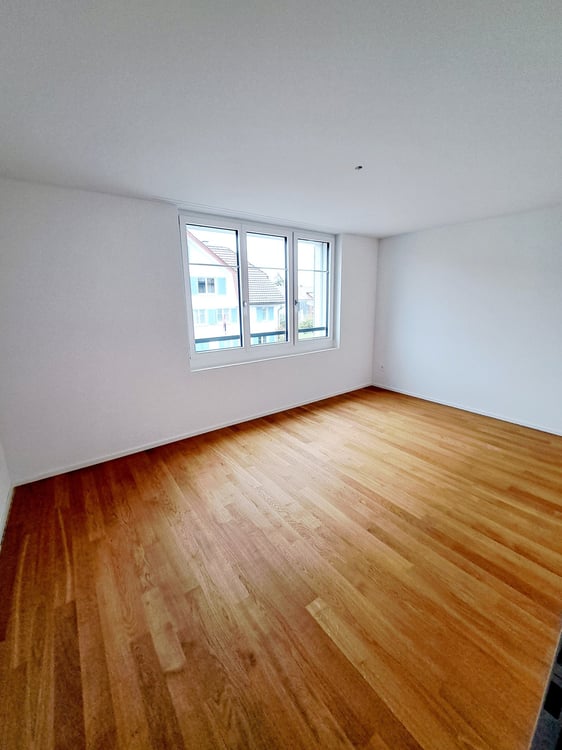 Grosszügig leben im Zentrum von Aadorf 4