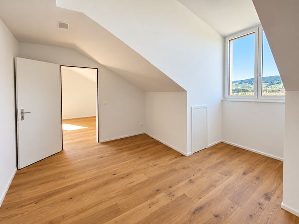 Moderne 4.5-Zimmer-Dachwohnung 3