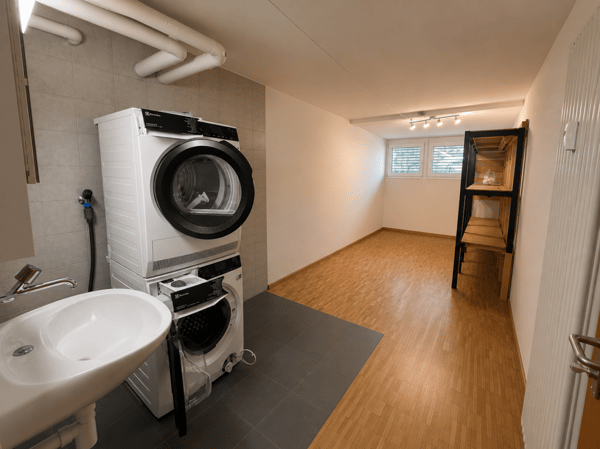 Grosszügige Familienwohnung mit eigenem Waschturm 7