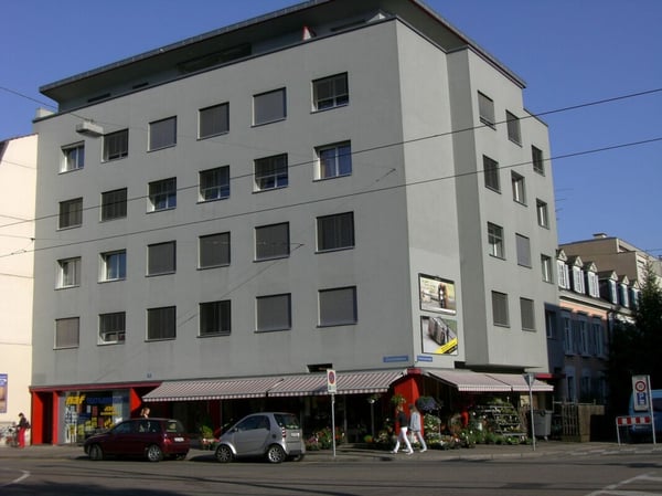 Moderne und zentrale 3.5-Zimmerwohnung 8
