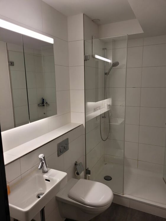 Hobbyraum mit Dusche/WC 2