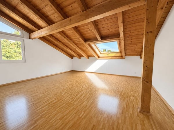grosse 3-Zimmer-Dachwohnung mit eigenem Waschturm 6