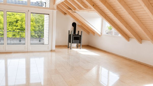 Ruhig gelegene Dachwohnung mit sonniger Terrasse 2