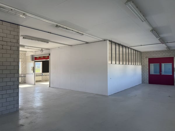 GEWERBE- UND INDUSTRIEFLÄCHEN I HOCHWERTIG AUSGEBAUT I HELL UND GUT ERSCHLOSSEN 5