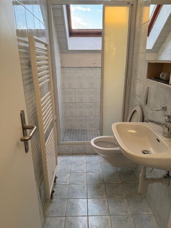 SONNIG I ZENTRAL I LÄNDLICH 8