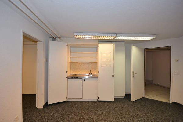 GEWERBEFLÄCHE (9M2) | GERÄUMIG | PLATZ FÜR KREATIVITÄT 6