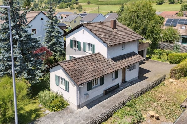 FREISTEHENDES FAMILIENHAUS MIT GARTENIDYLLE 1
