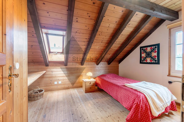 Charmantes Einfamilienhaus mit grossem Garten und viel Potenzial 7