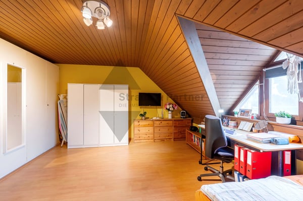 DREI ETAGEN. VIEL RAUM. EIN ZUHAUSE MIT CHARAKTER. 8