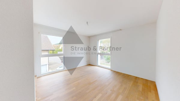 SONNIGER BALKON UND AUSSICHT AN ZENTRALER LAGE 7