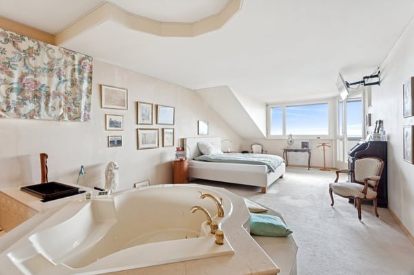 Un intérieur surprenant pour une vie d'exception 11