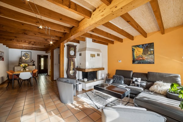 Charmante maison familiale avec jardin et 2 garages box ! 4