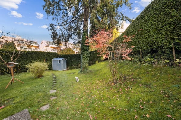 Joli rez-de-jardin, dans un quartier tranquille proche du centre 2