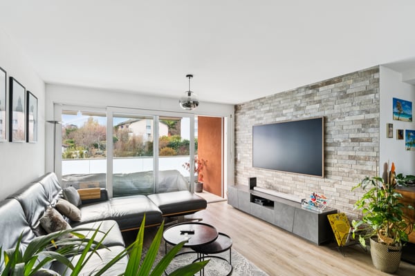 Superbe appartement moderne de 1.5 pièces avec terrasse et véranda ! 2