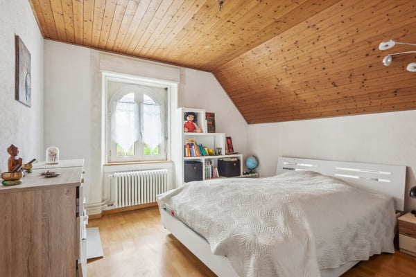 Maison de maitre de 2 appartements idéalement située au Locle 5