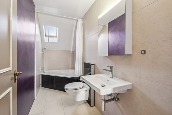 Spacieux et lumineux duplex dans une résidence Art déco 9